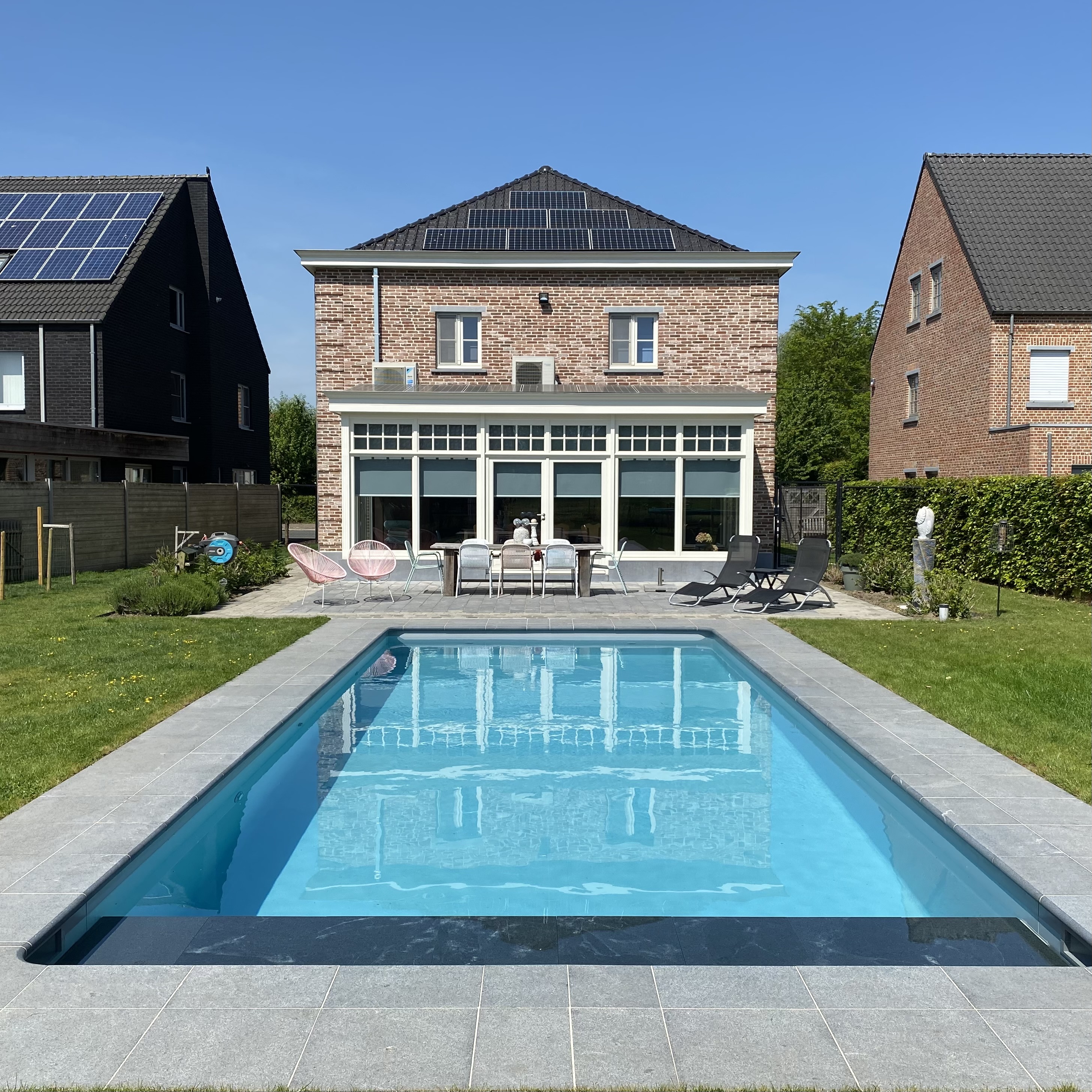 Roti-Pools verzorgt al je wensen voor een vakantie in eigen tuin.
